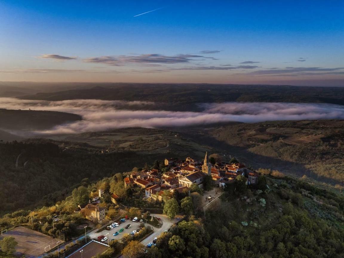 Zen & Art Suite Пула Экстерьер фото